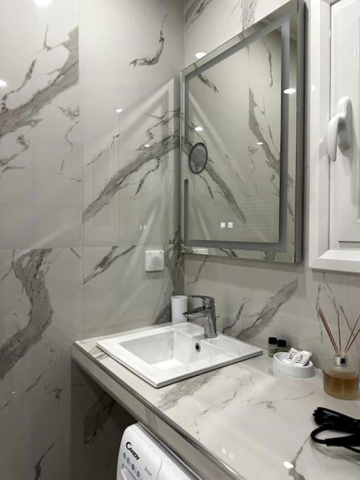 Cozy Elegant Apartment #2 Vipgreece Athens Exterior photo